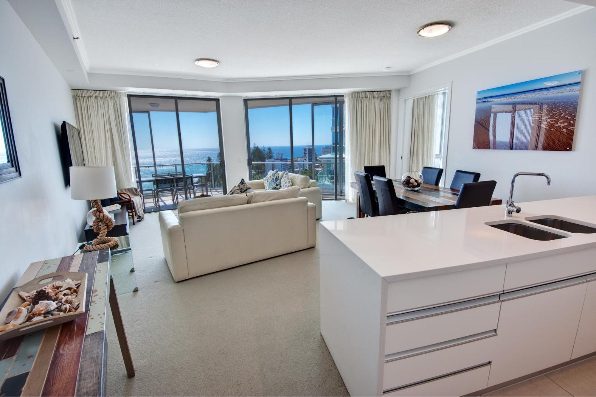 Reflections Tower Two Hotel Gold Coast Room photo